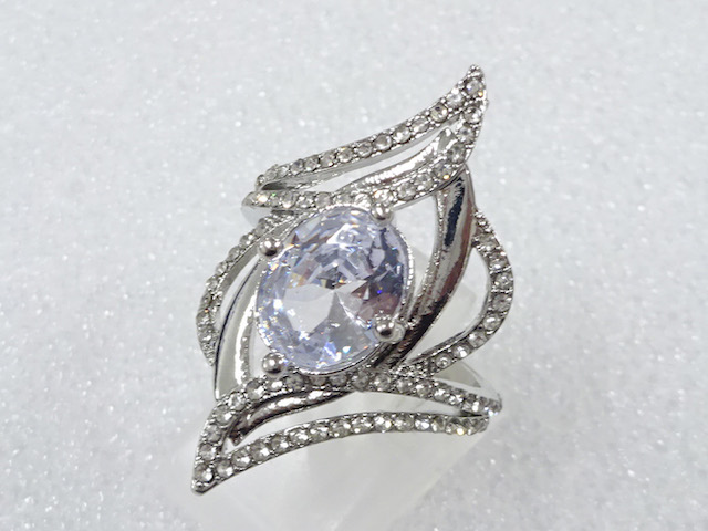 クリスタル　指輪(15号)